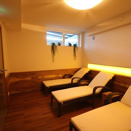 אלטנמרקט אים פונגאו Aparthotel Kristall מראה חיצוני תמונה